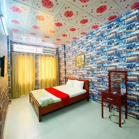 Hoang Long Hotel Airport Хошимин Экстерьер фото